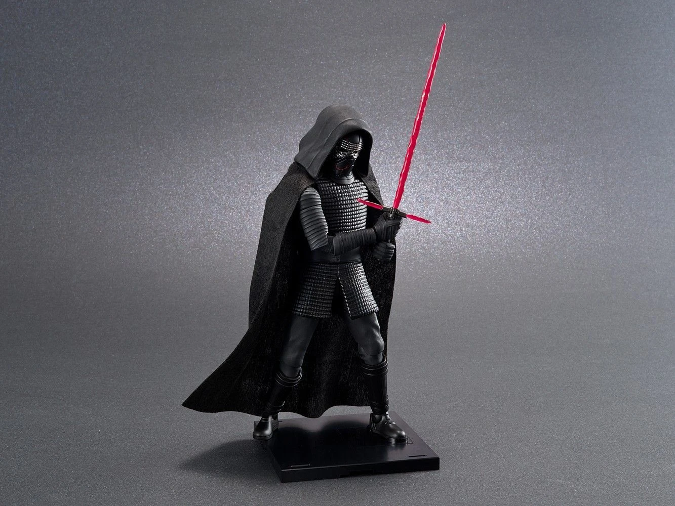 Bandai 1/12 KYLO REN (THE RISE OF SKYWALKER VER.) 7 Bandai 1/12 KYLO REN (THE RISE OF SKYWALKER VER.) - Image 7
