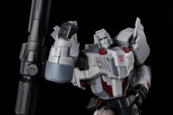 Bandai Megatron IDW (Autobot Ver.) -Bandai 54731125 1217926378371629 4841854690209562624 o