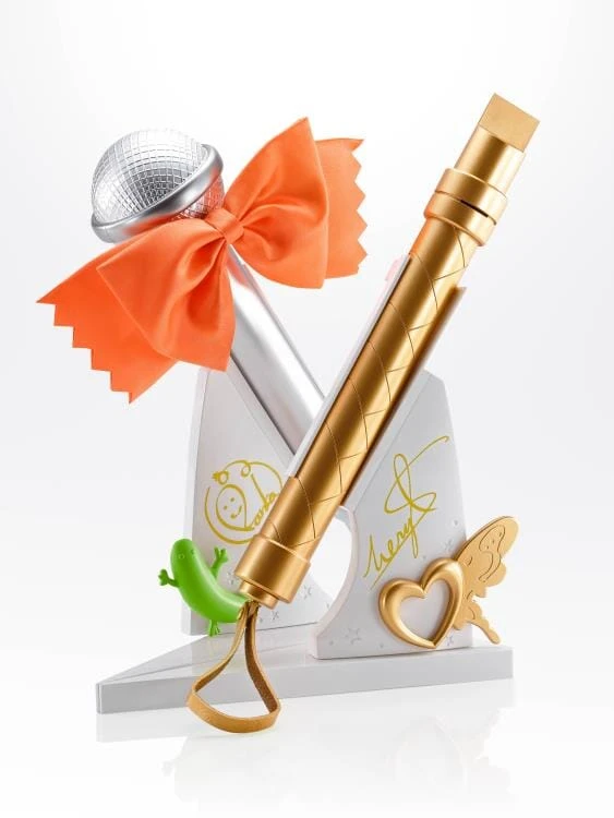 Bandai Macross Frontier Proplica Sheryl Nome's Microphone Replica 6 Bandai Macross Frontier Proplica Sheryl Nome's Microphone Replica - Image 6