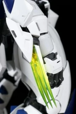 Frosty Cat 1/20 Scale Model Kit -Bandai 7c2630b4 b734 4451 87b9 d4f0a432f063