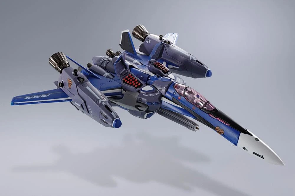 Bandai Macross Frontier DX Chogokin VF-25G Super Messiah Valkyrie (Michael Blanc Machine) Revival Ver. 9 Bandai Macross Frontier DX Chogokin VF-25G Super Messiah Valkyrie (Michael Blanc Machine) Revival Ver. - Image 9